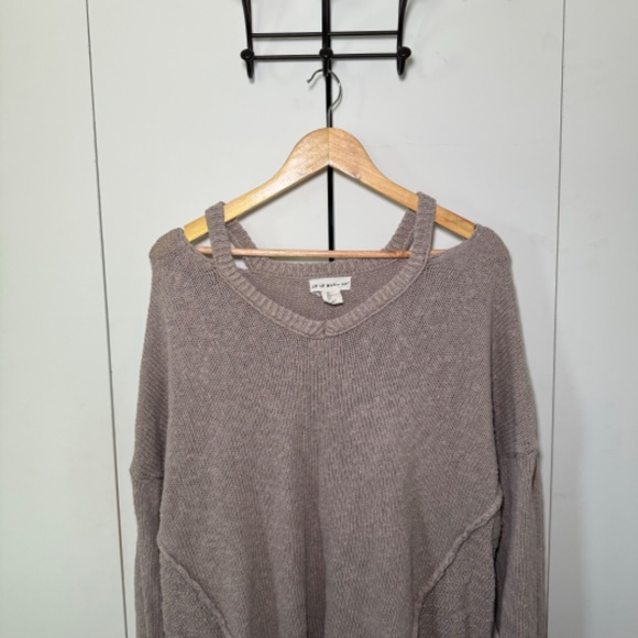 If It Were Me Sweater Women's LG Tan Boho Off Shoulder Relaxed Midweight - Picture 2 of 5